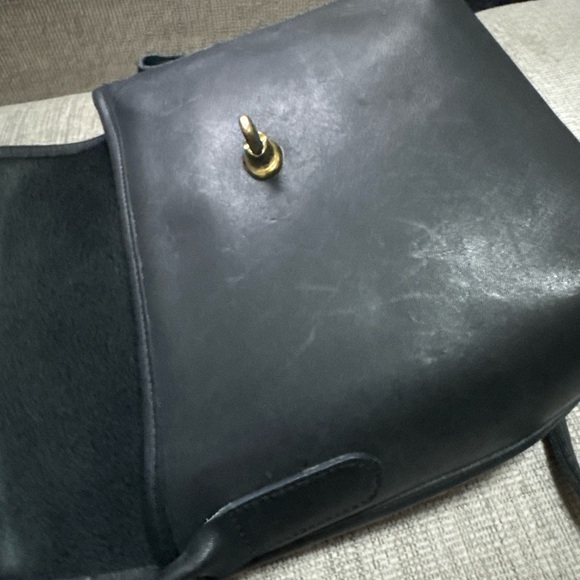 Vintage Coach Quincy Black Leather Crossbody Bag - Picture 16 of 16